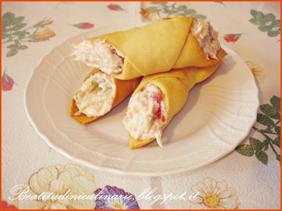 Cannoli al tonno e verdure