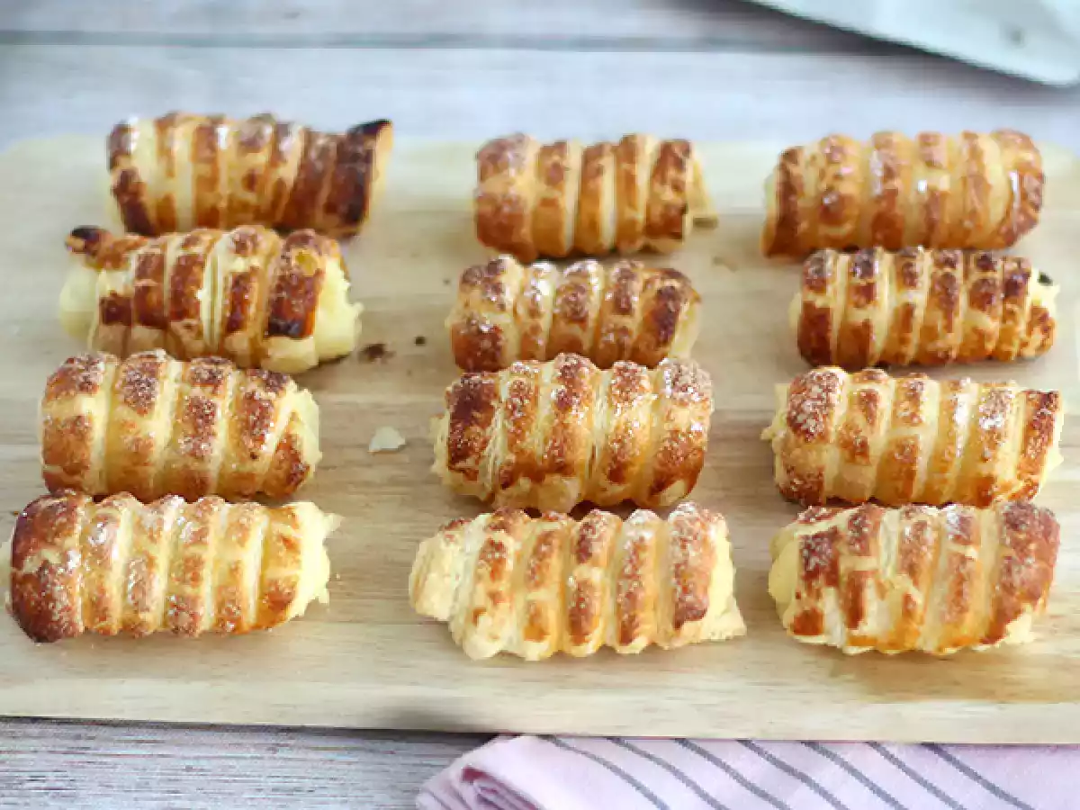 Cannoli di sfoglia con crema pasticcera - foto 2