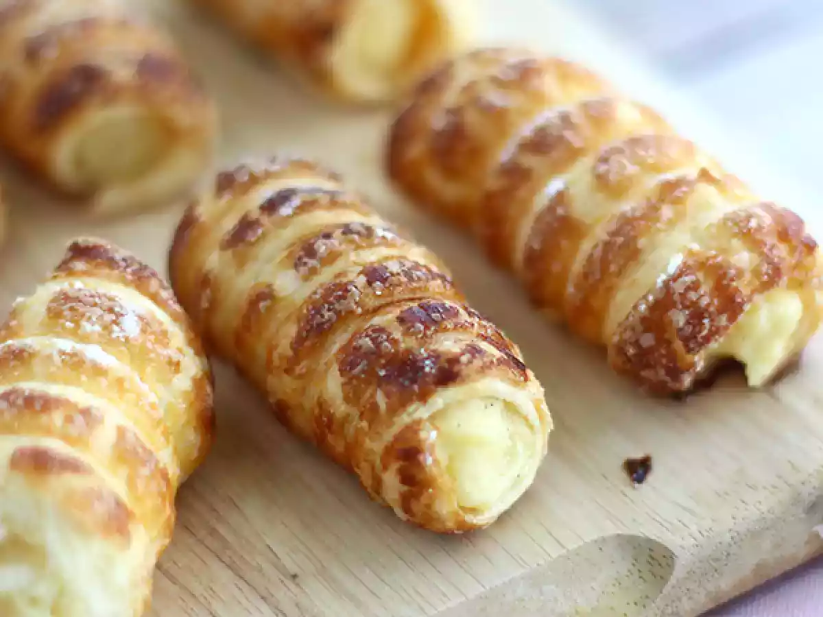 Cannoli di sfoglia con crema pasticcera - foto 3
