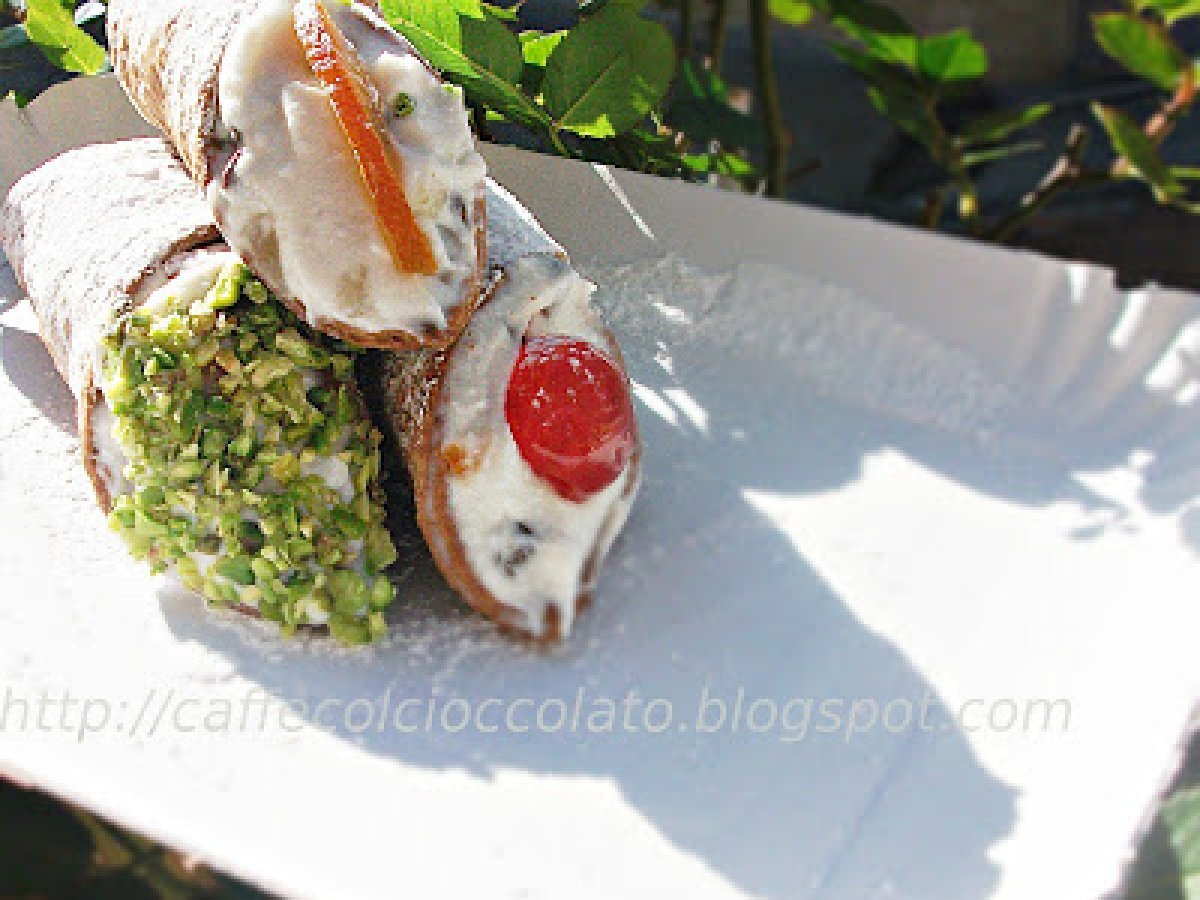 Cannoli siciliani... un po' rivisitati