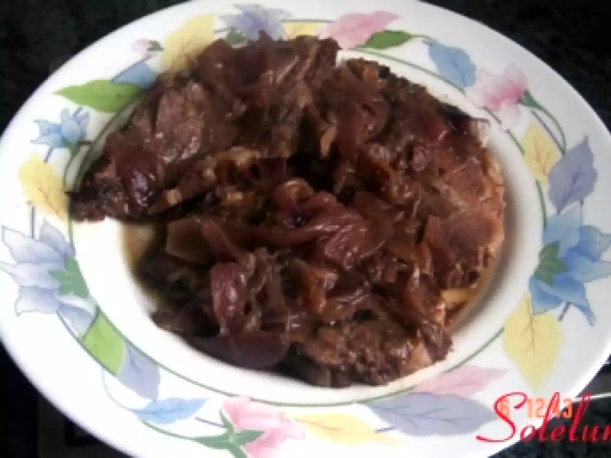 CAPOCOLLO DI MAIALE ALLE CIPOLLE - foto 2