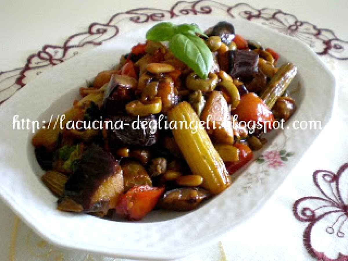 Caponata Siciliana di melanzane in agrodolce, Ricetta Petitchef