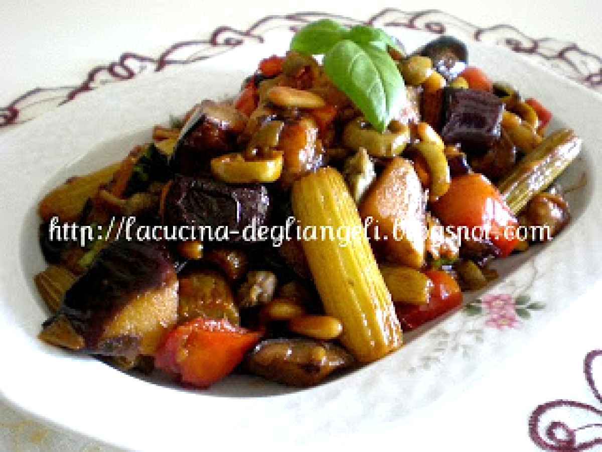 Caponata Siciliana di melanzane in agrodolce, Ricetta Petitchef