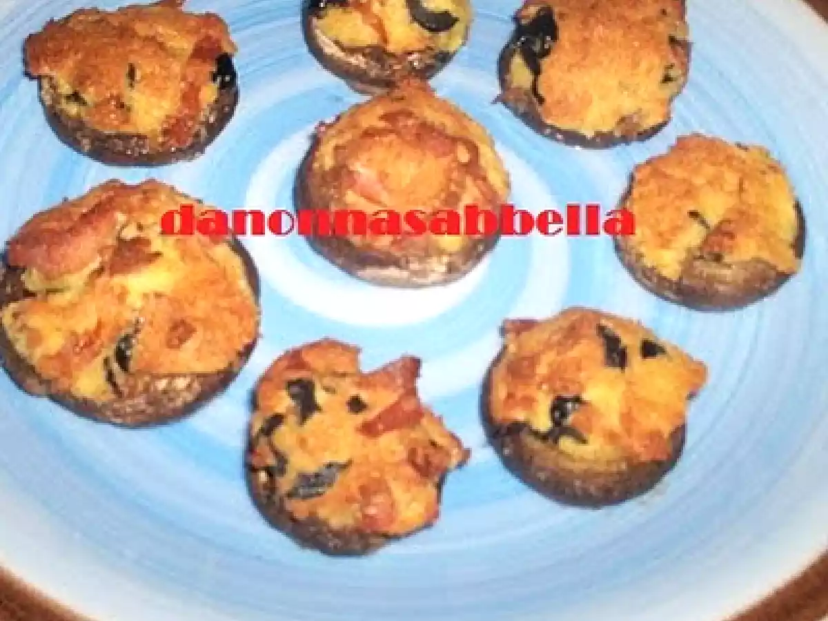 CAPPELLE DI FUNGHI CHAMPIGNON RIPIENE AL FORNO - foto 2