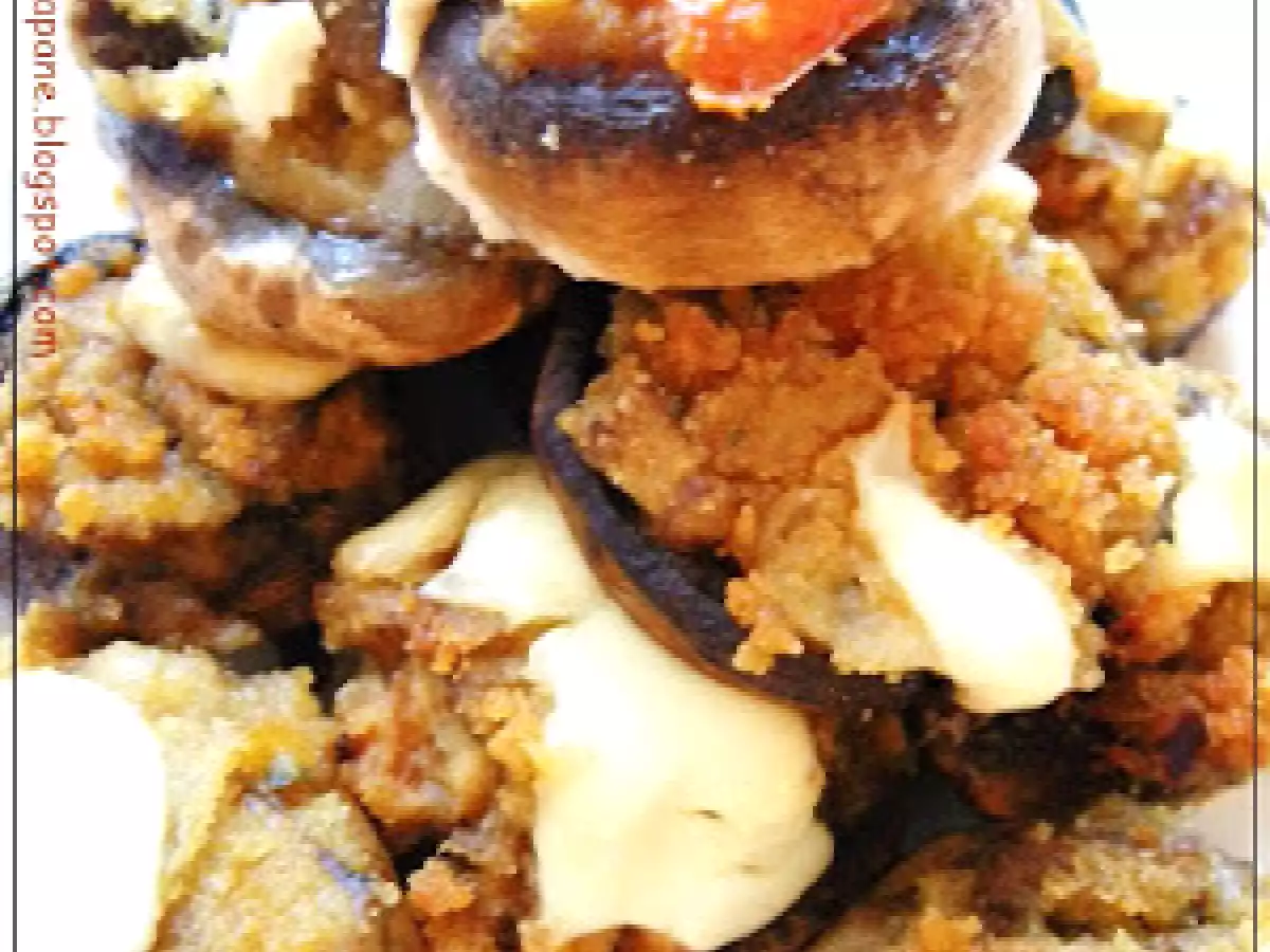 Cappelli di funghi champignon al forno