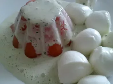 Caprese con gelatina di pomodoro e salsa al basilico (senza colla di pesce)