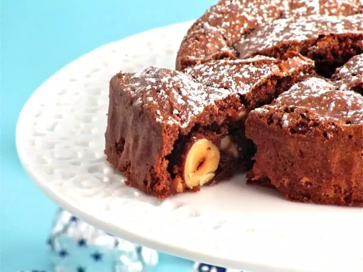 Capresina al Bacio: il dolce al cioccolato e mandorle che conquista al primo morso