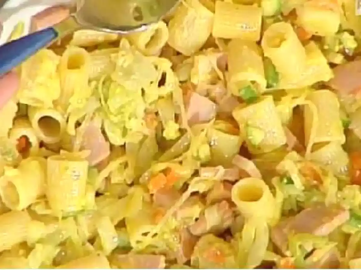 Carbonara con verdura, mortadella e birra