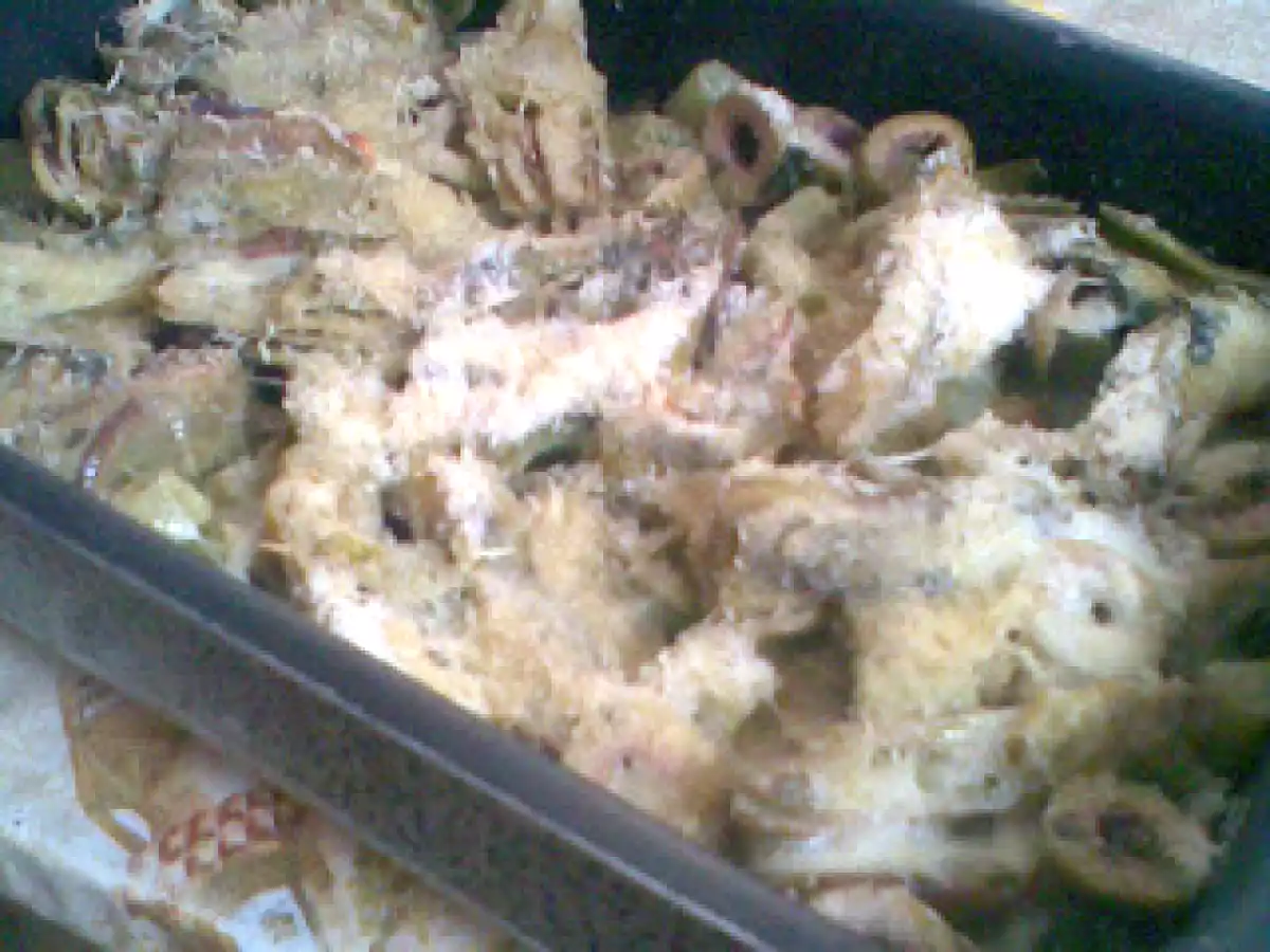 Carciofi e patate gratinati al forno.