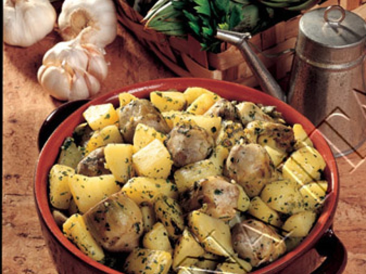 CARCIOFI E PATATE IN UMIDO