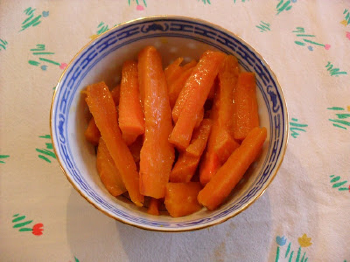 Carottes ètuvèes au beurre di Julia Child - Carote brasate nel burro