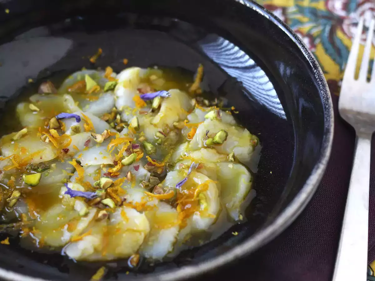 Carpaccio di capesante con vinaigrette agrumata e pistacchi: antipasto elegante e veloce - foto 5