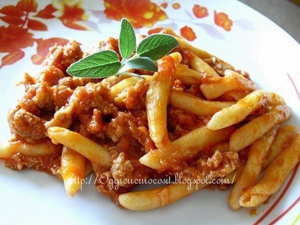 Cavatelli Ai Funghi Porcini E Salsiccia Ricetta Petitchef