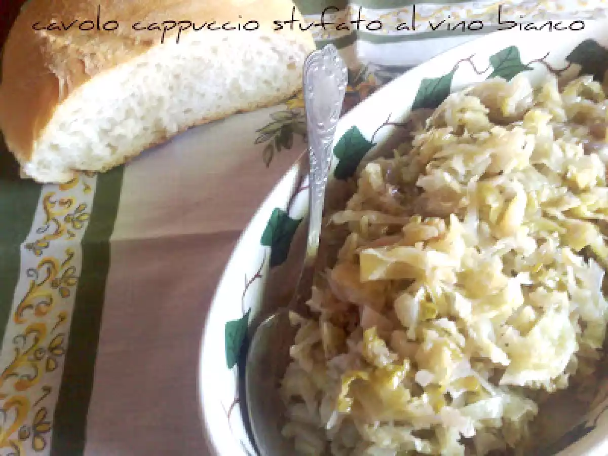 Cavolo cappuccio stufato al vino bianco - foto 2