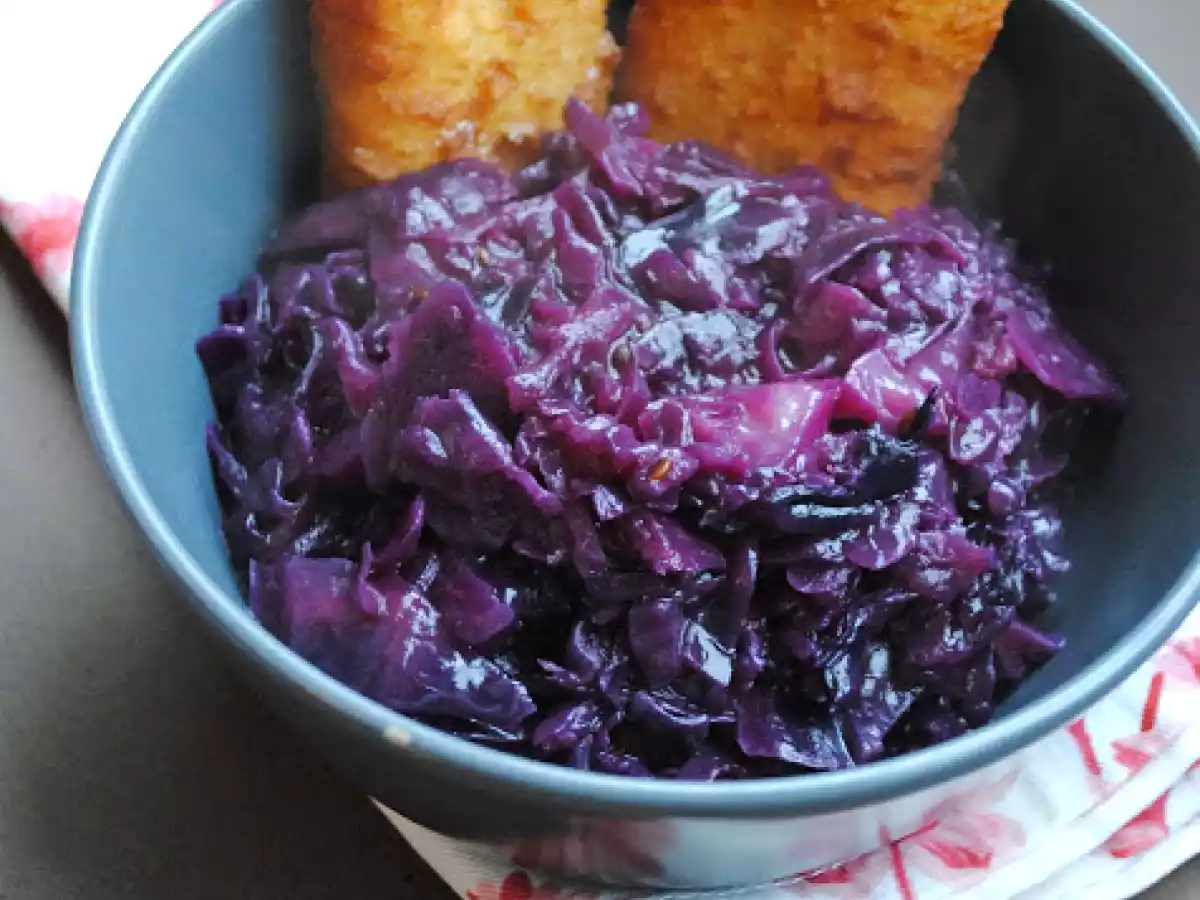 Cavolo rosso stufato all'austriaca