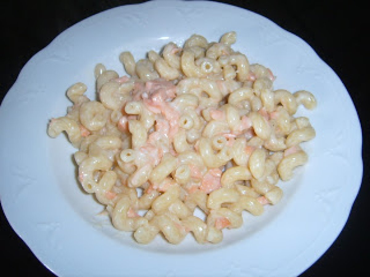 CELLENTANI CON SALMONE E BESCIAMELLA - foto 5