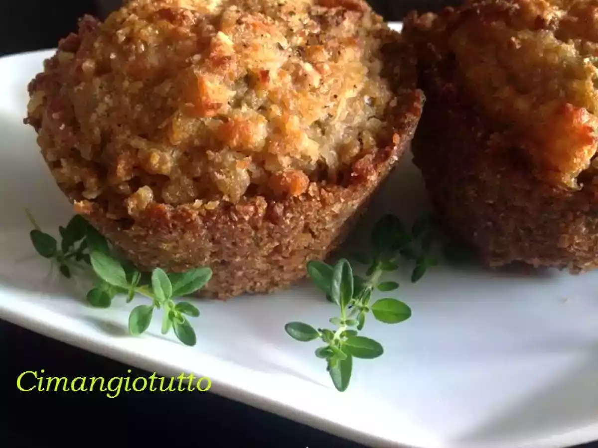 Cestini di pane di segale integrale con crema di castagne, pancetta e timo