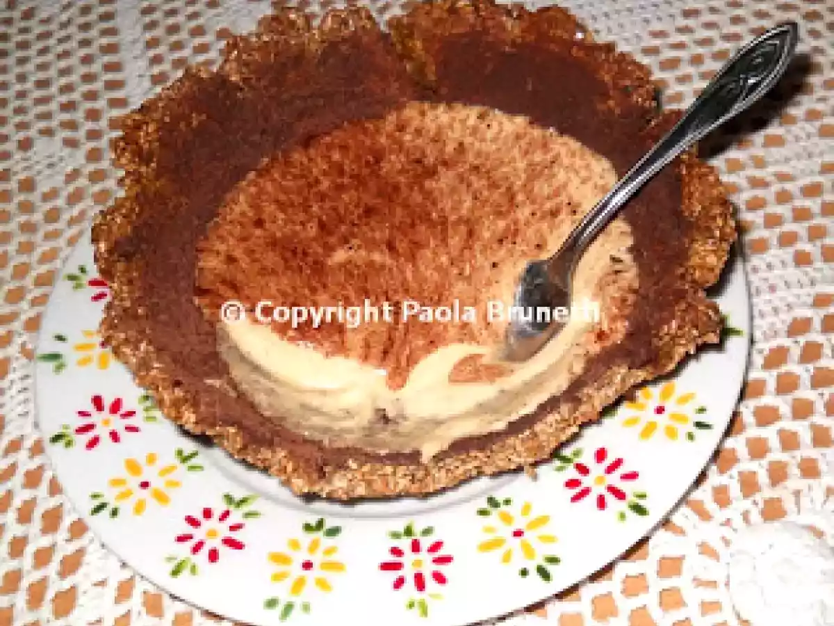 Cestino di croccante al sesamo con crema di yogurt greco e caffé - foto 3