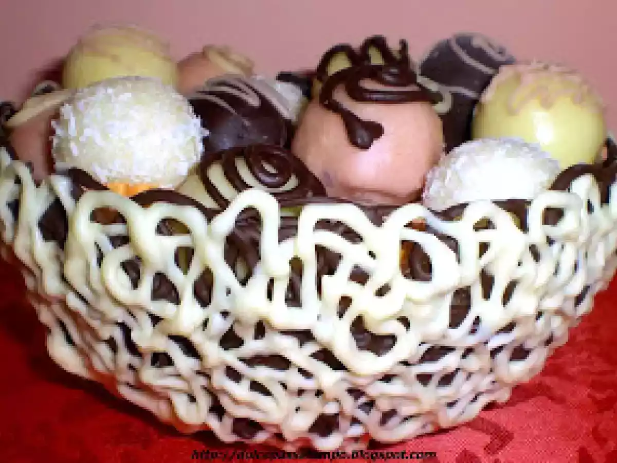 Cestino Filigranato Di Cioccolato Con Truffes - foto 2