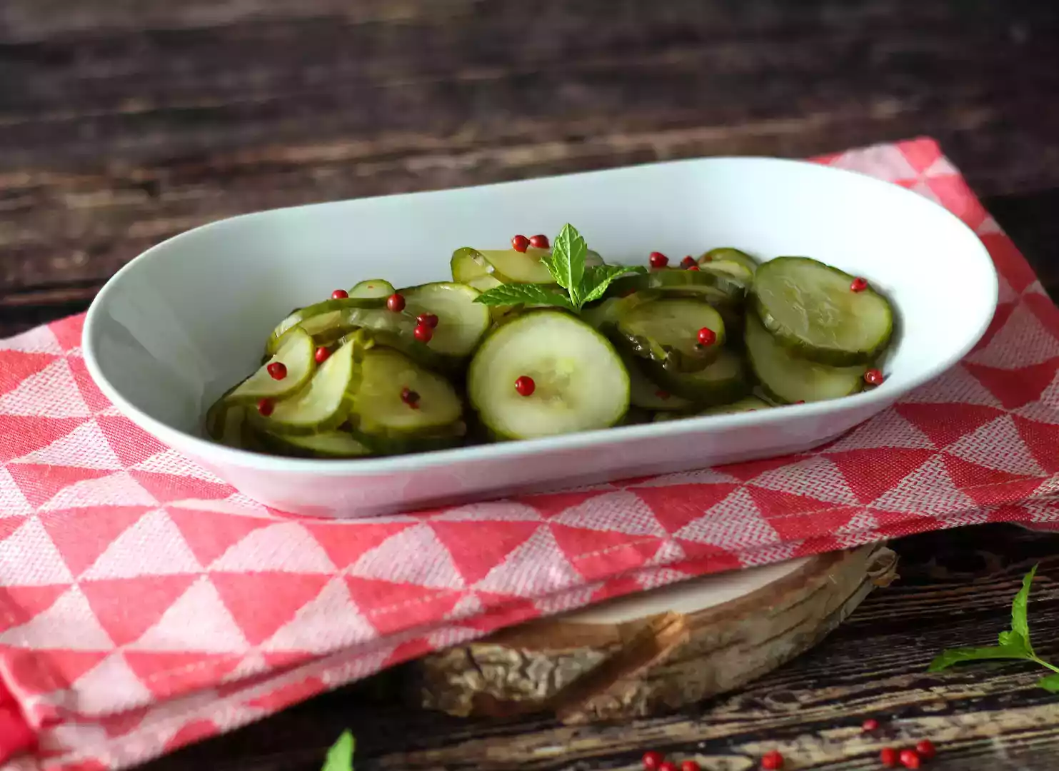 Cetrioli in agrodolce: un contorno veloce e gustoso per l'estate!