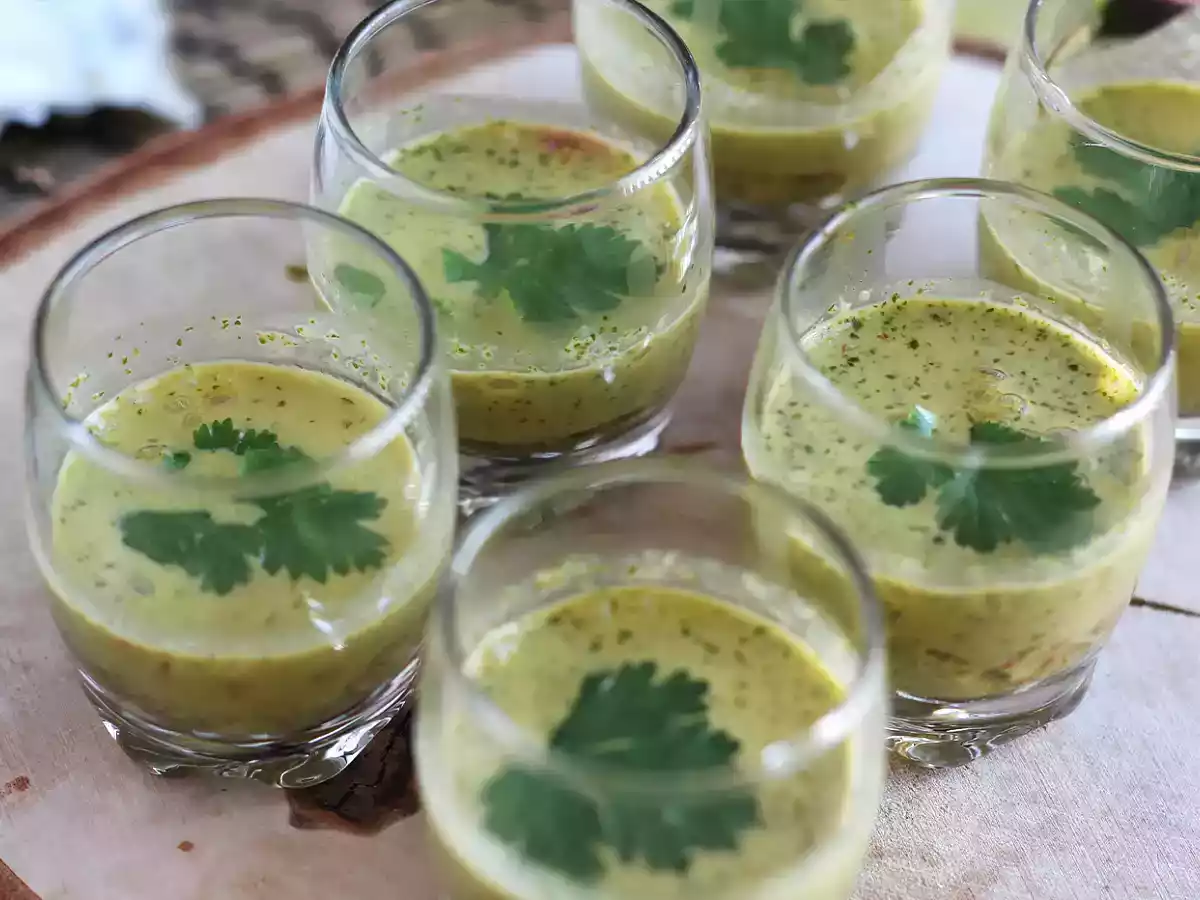 Ceviche di ostriche: latte di tigre e frutto della passione - foto 2