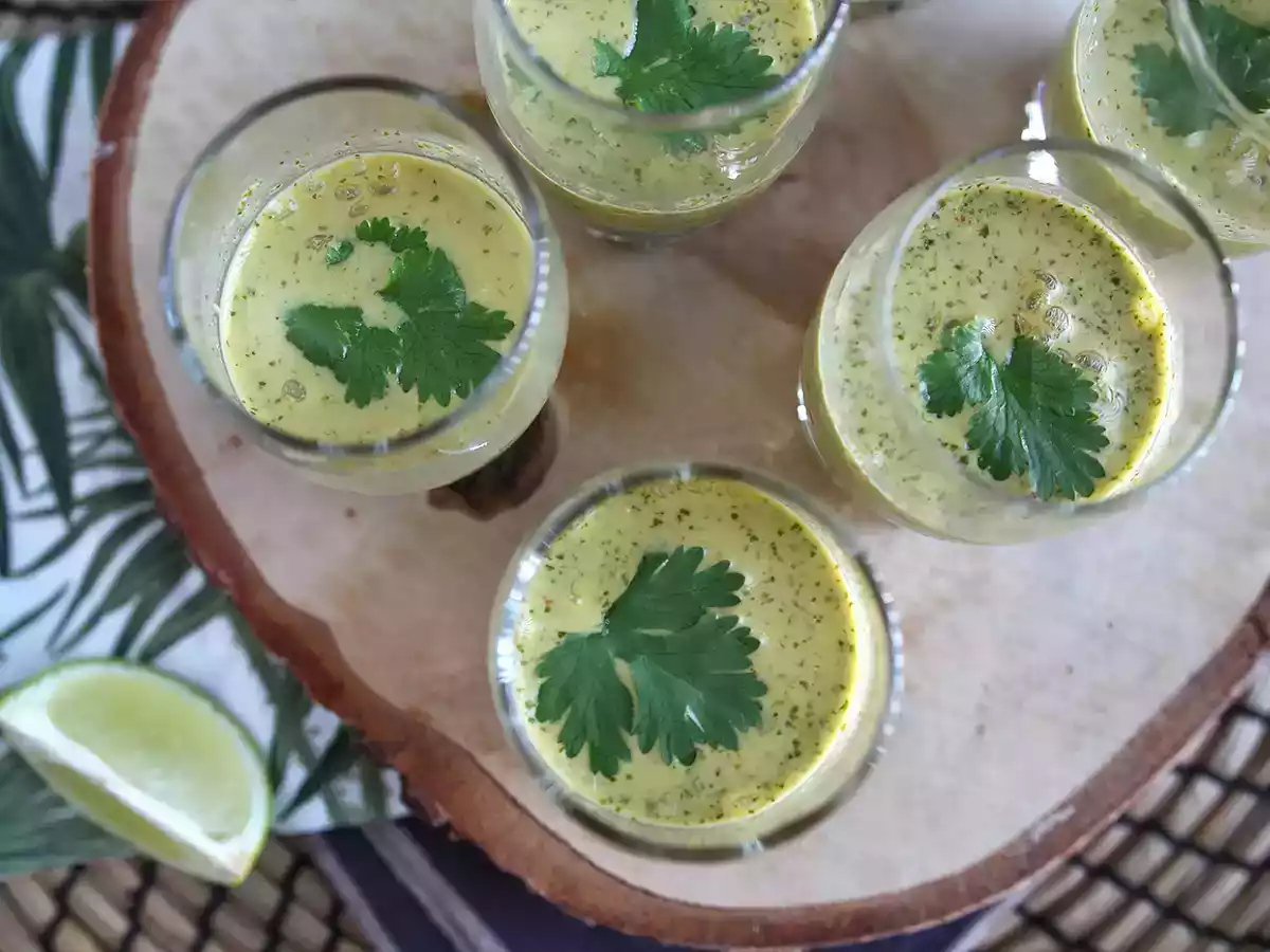 Ceviche di ostriche: latte di tigre e frutto della passione - foto 3