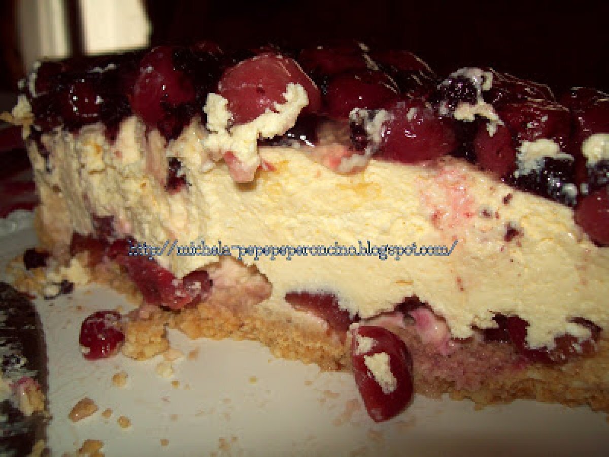 CHEESE CAKE RICOTTA E CILIEGIE