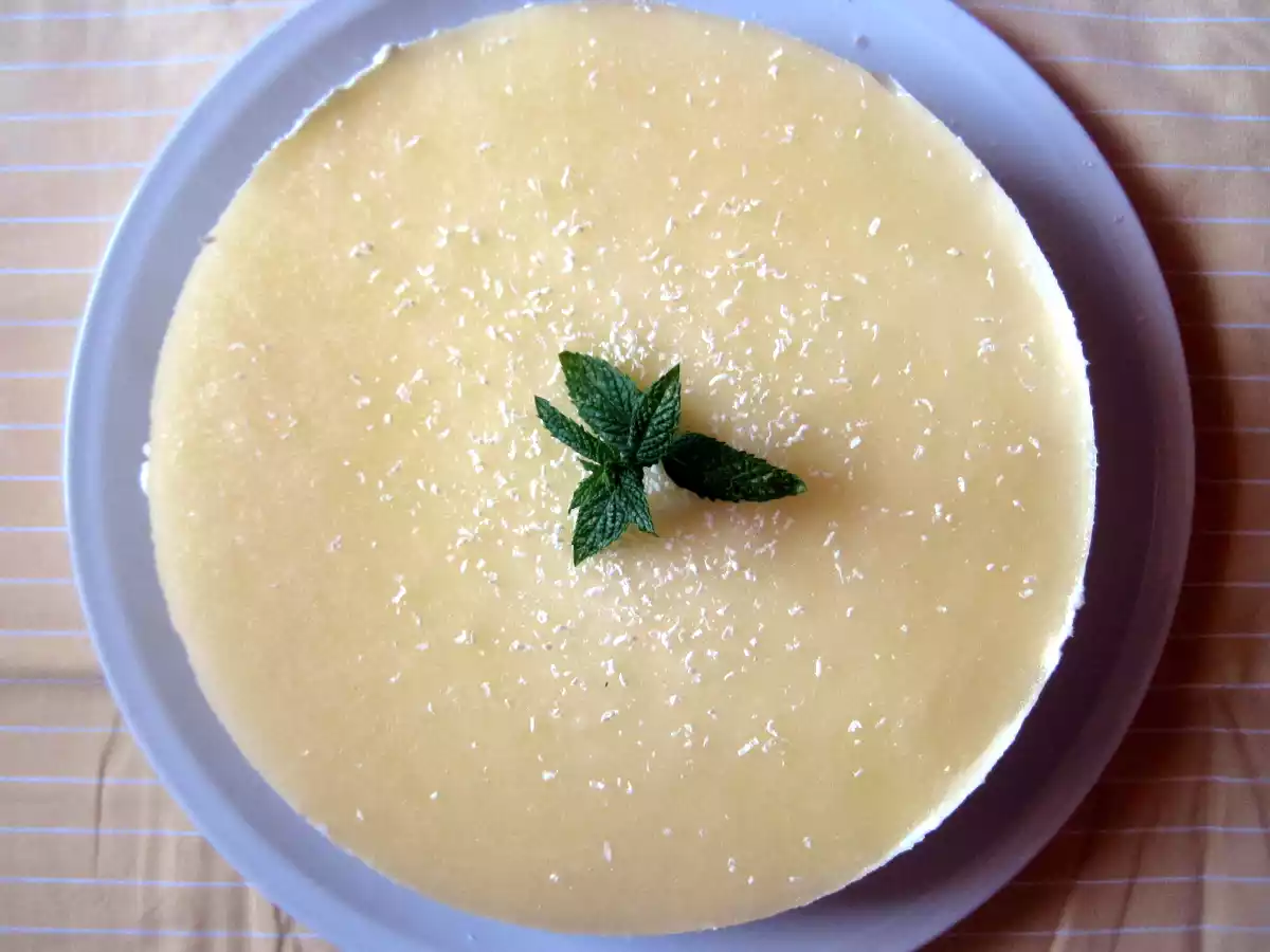 Cheesecake all'ananas con cioccolato bianco e menta