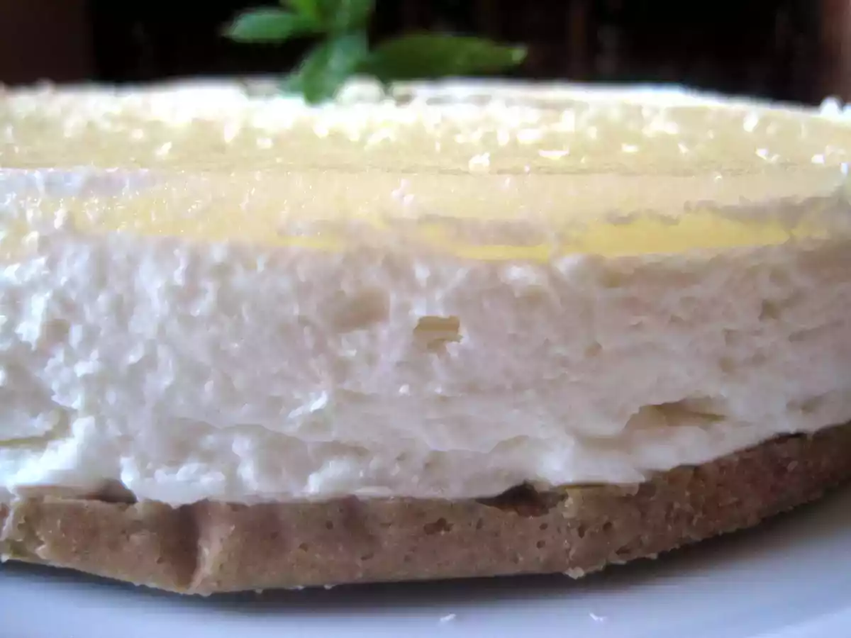 Cheesecake all'ananas con cioccolato bianco e menta - foto 3