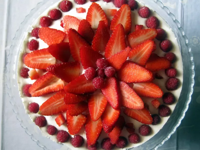 Cheesecake allo yogurt greco, vaniglia e frutti rossi, foto 1