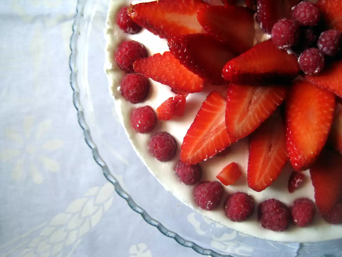 Cheesecake allo yogurt greco, vaniglia e frutti rossi - foto 5