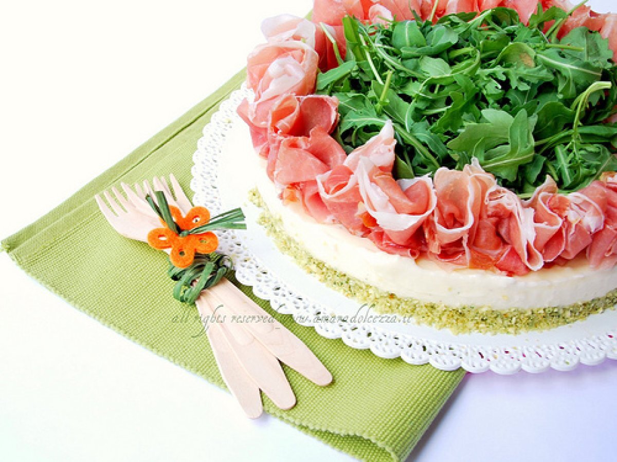 Cheesecake stracchino, crudo e rucola