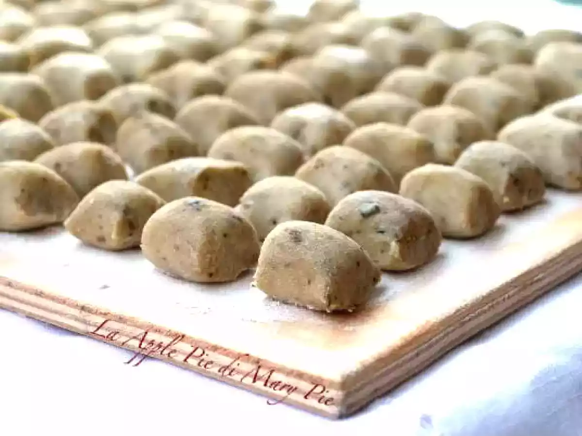 Chicche di patate e melanzane al sugo di moscardini e melanzane - foto 2