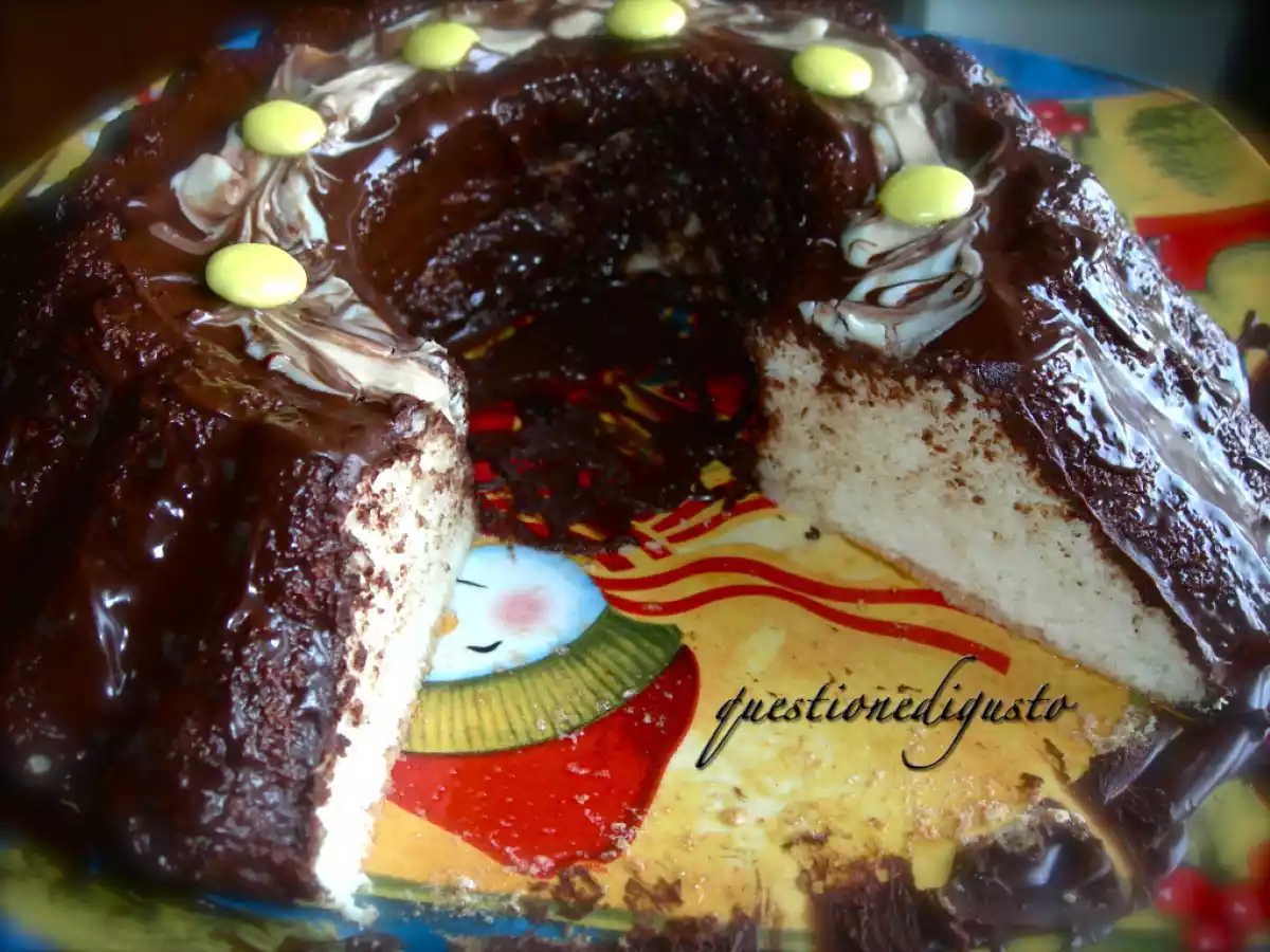 Chiffon Cake tradizionale con glassa al cioccolato