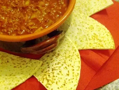 Chili messicano con tortillas