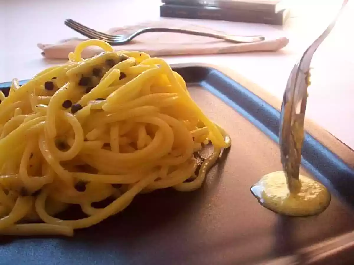 Chitarrine con crema di pecorino e zafferano