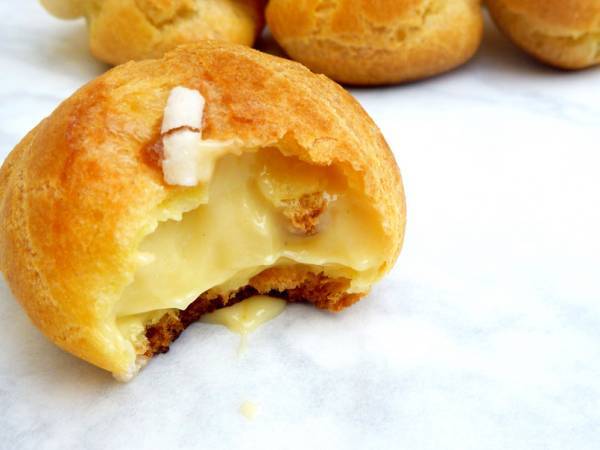 CHOUX CON CREMA ALLE FAVE TONKA