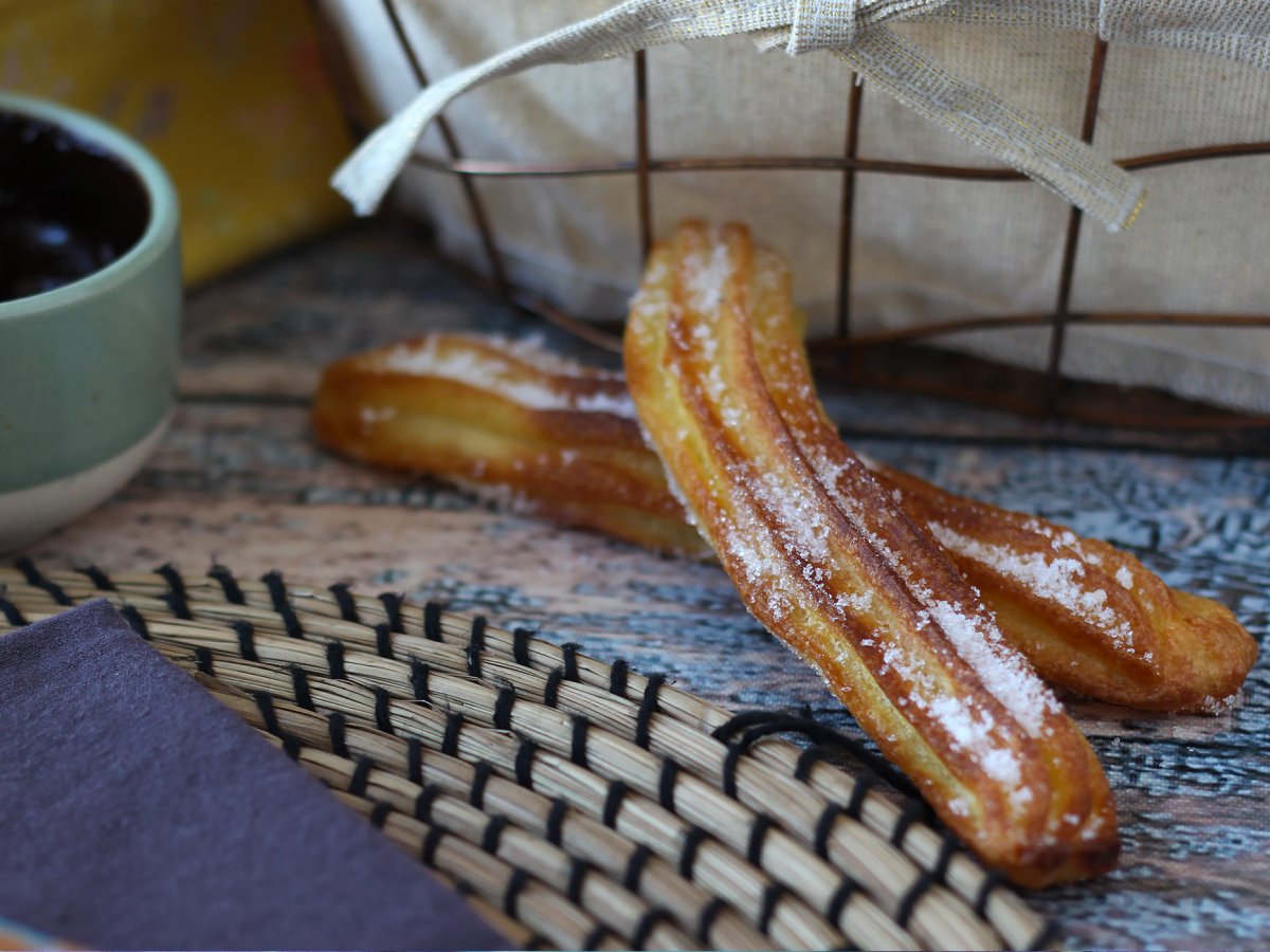 Churros in friggitrice ad aria: soffici dentro e croccanti fuori!