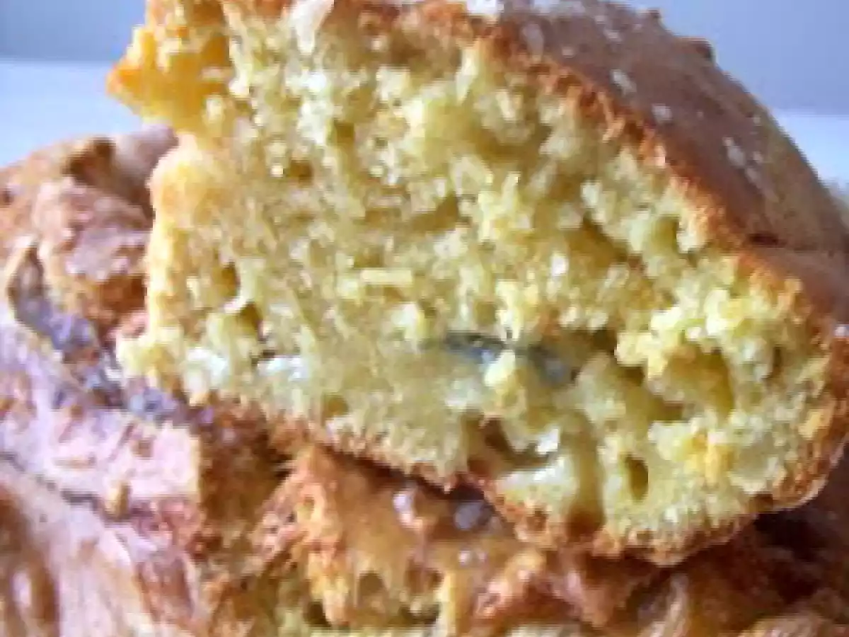 Ciambella al gorgonzola e noci - foto 2