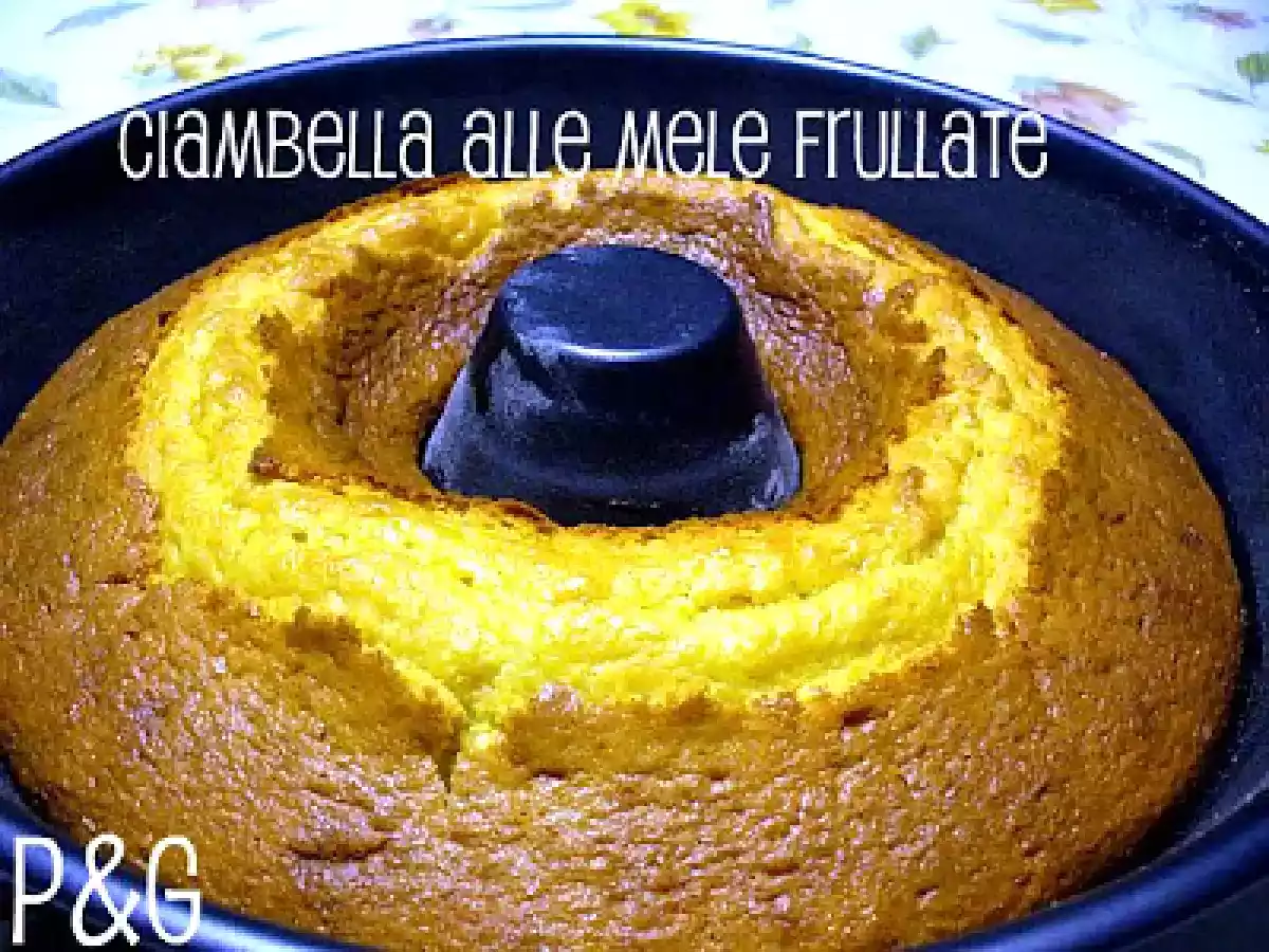 Ciambella alle mele frullate al profumo di limone - foto 2