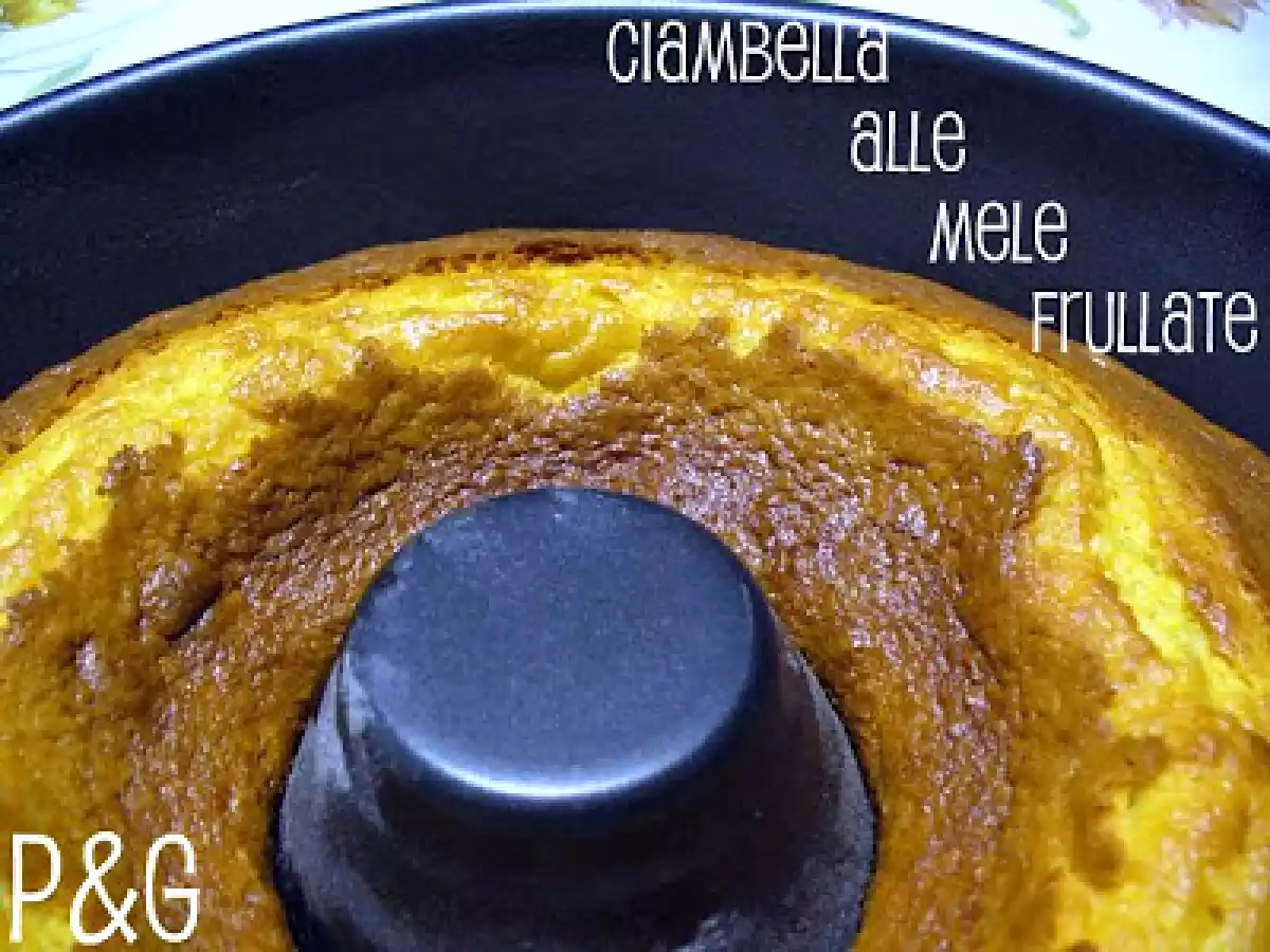 Ciambella alle mele frullate al profumo di limone - foto 3