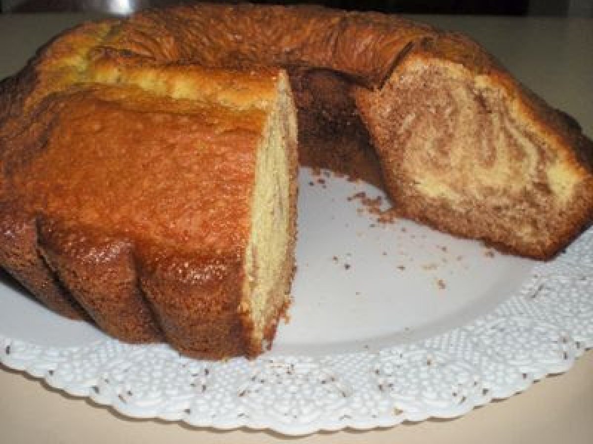 Ciambella allo yogurt variegata al cacao, foto 1