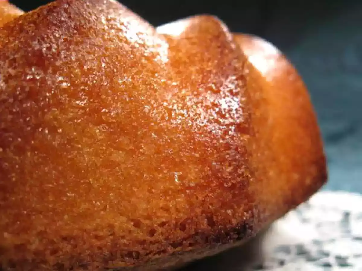 Ciambella delicata agli albumi e...crema pasticcera - foto 3