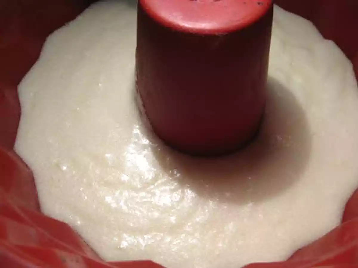 Ciambella delicata agli albumi e...crema pasticcera - foto 12