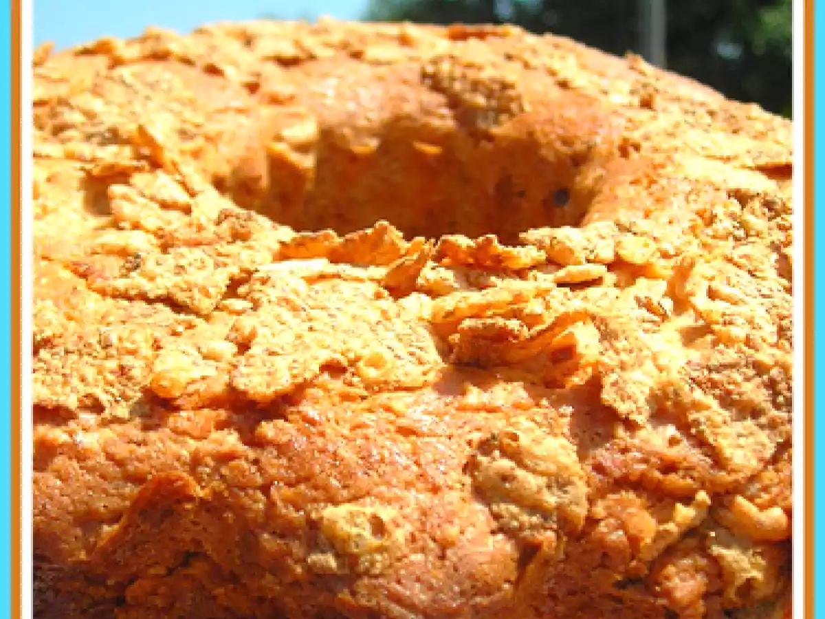 CIAMBELLA DI FARINA DI RISO CON FIOCCHI DI CEREALI E NOCCIOLE - foto 3