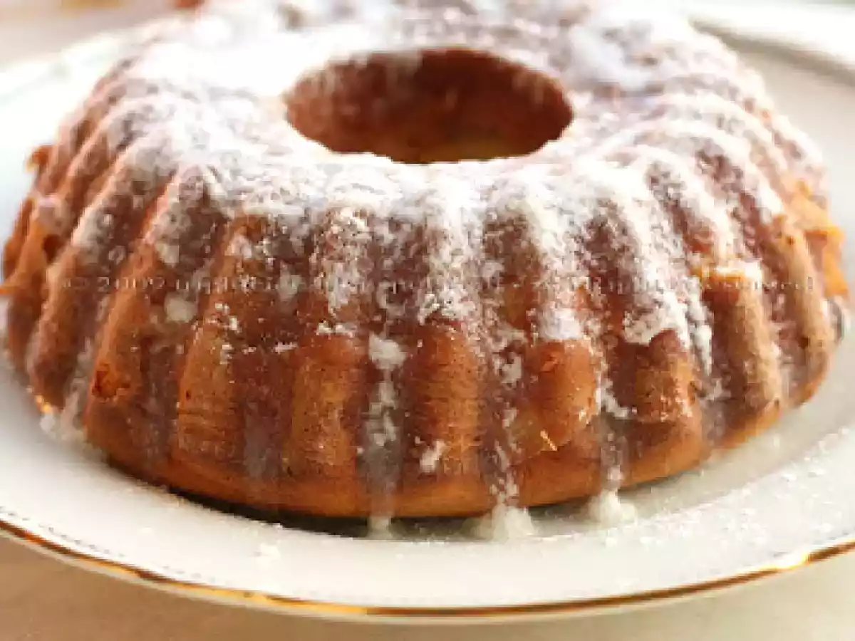 Ciambella di pere e cioccolato bianco