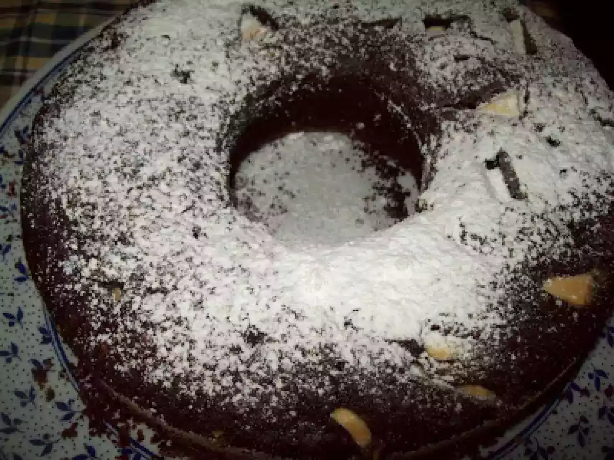 CIAMBELLA PANNA E CIOCCOLATO BIANCO