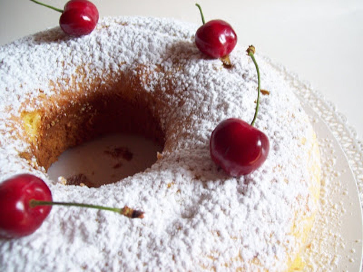 Ciambella soffice con ciliegie, foto 4
