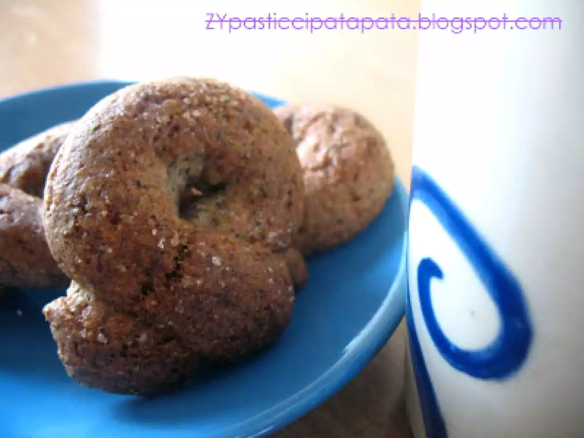 Ciambelline al vino con farina di saraceno