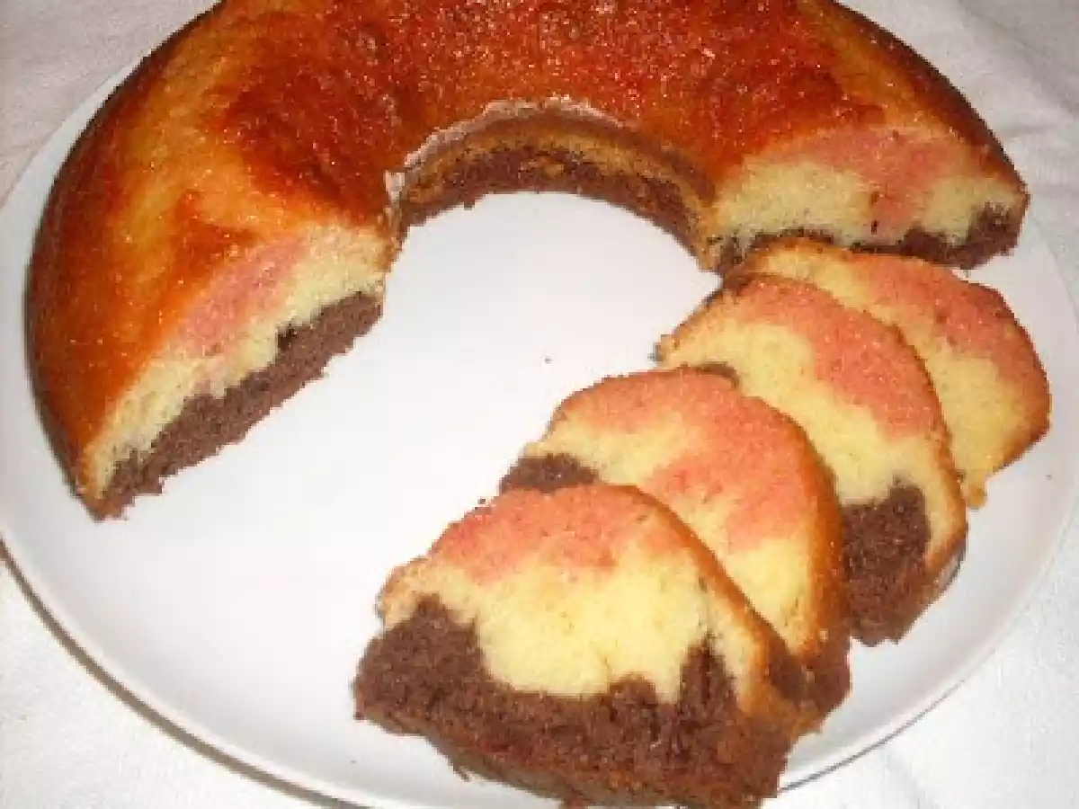 Ciambellone... 3 colori 3 sapori!